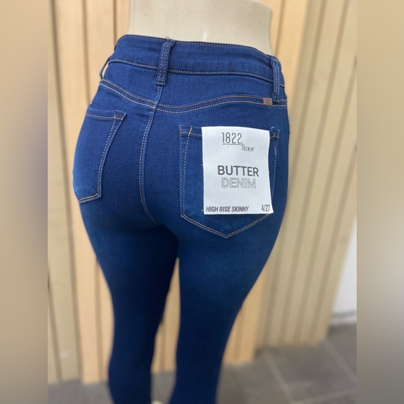 1822 NEW High Rise Butter Skinny Denim - Picture 3 of 7